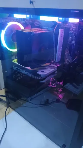 PC Gamer Ryzen 7 5700X3D / RTX 4060 8GB / 32GB RAM / SSD 1TB