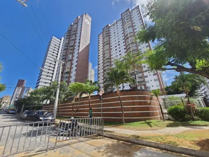 Apartamento com 3 quartos no bairro Meireles em Fortaleza, CE