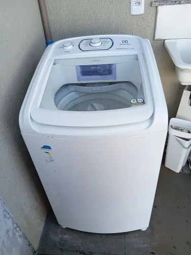 Vendo máquina de lavar Electrolux 11 kg