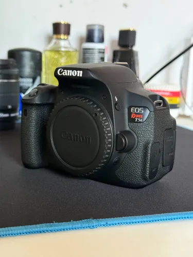 CÂNON T5i EM ESTADO DE NOVO