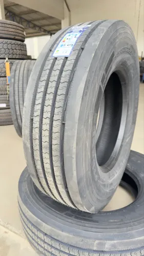 Pneu novo 295 Liso 295/80R22.5