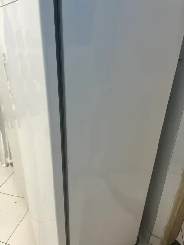 Frizzer Vertical