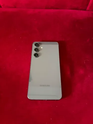 Samsung S24FE