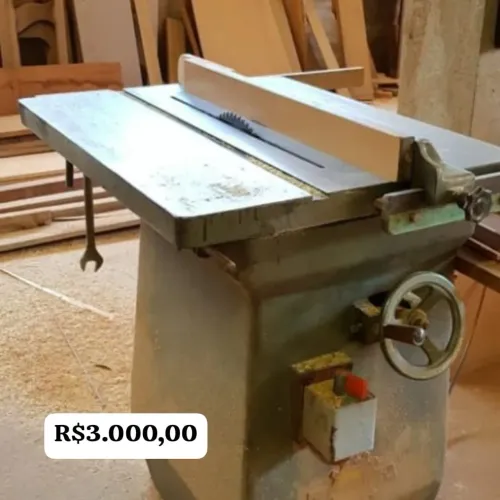 Maquina de marcenaria 
