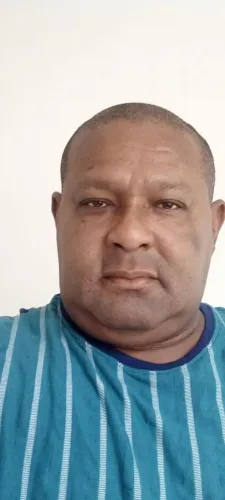 Faço serviços de garçom e churrasqueiro 