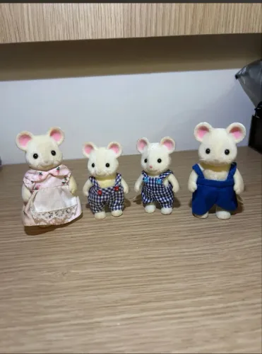 Família dos ratos brancos Sylvanian families