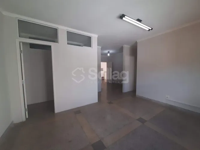 Sala comercial para alugar no Centro da cidade de Vinhedo, interior de São Paulo