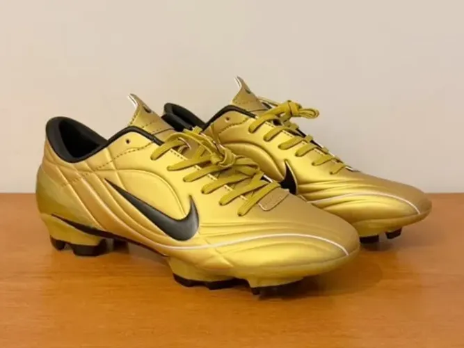 Chuteira Campo Nike Air Zoom Mercurial Vapor 1 R9 - dourada - Tam 40