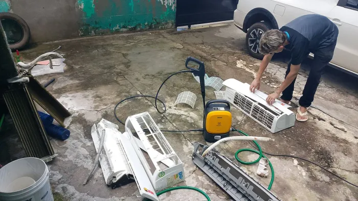 Limpeza de ar condicionado split ÷97..