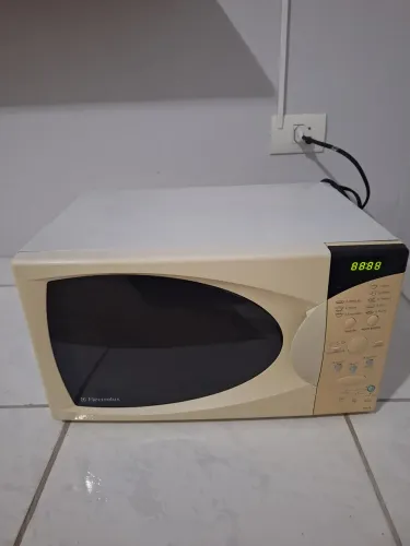 Microondas Electrolux 27L Branco
