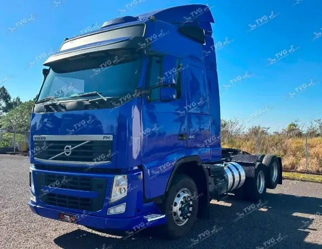 VOLVO FH440 GLOBETROTTER 6X2 2010