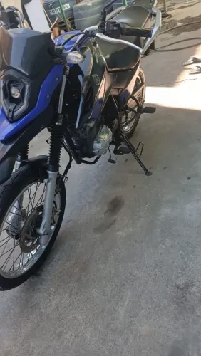 Crosser yamarra