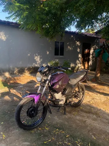 VENDO UMA YAMAHA