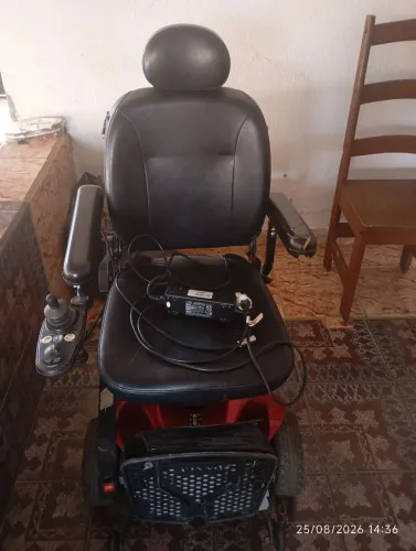 Cadeira de Rodas de Motor