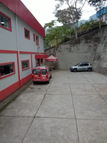 Galpão no condomínio industrial Oswaldo Cruz em Itaipava