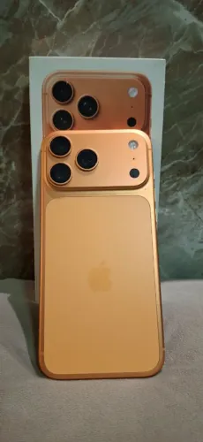 IPhone 17 Pro Max - 256gb - 100% saúde da bateria - garantia Apple - caixa