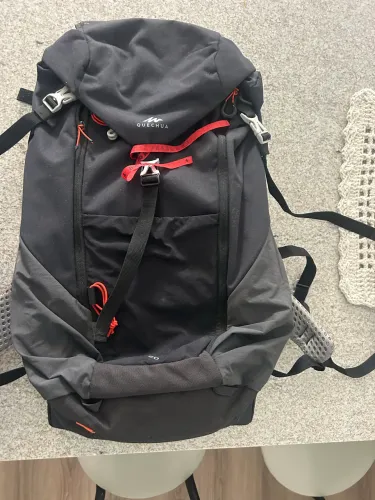 Mochila de Trilha Quechua 20l