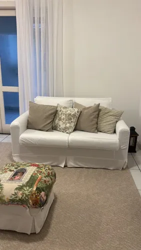 Sofá com capa