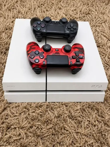 Playstation 4 pro 1tb GOLPISTA NEM VEM