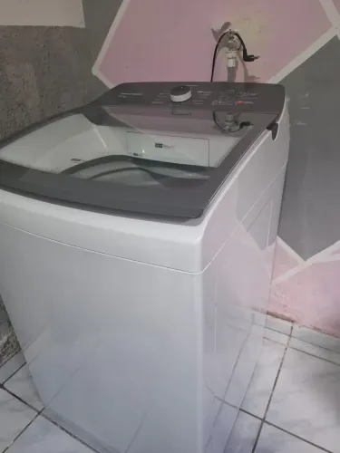Estou vendendo uma máquina de lavar . Maiores informações *12