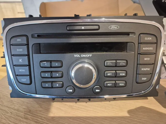 Radio, som - original Focus 2012