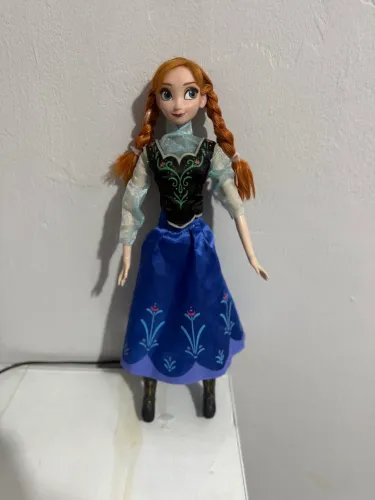 Boneca Frozen Anna Singing Disney Store 40cm