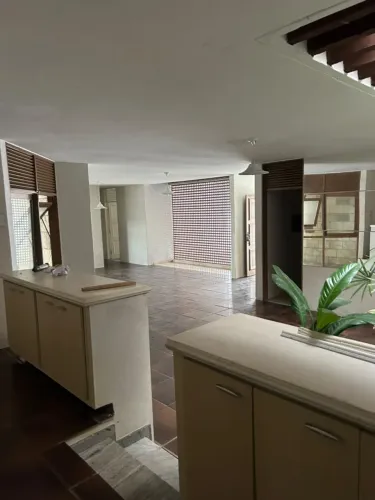 Casa para Venda em João Pessoa, Manaíra, 4 dormitórios, 3 suítes, 5 banheiros, 4 vagas