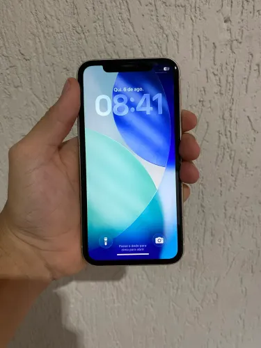 iPhone 11 nunca aberto