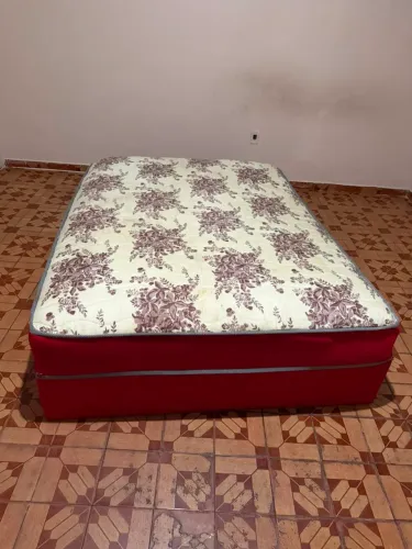 Cama de casal mola