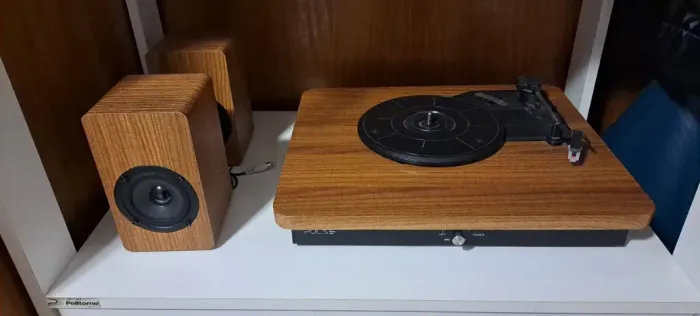 Toca-Discos (Vitrola) Pulse Retrô Sinatra c/ 2 Caixas Estéreo + Bluetooth. Sem Uso