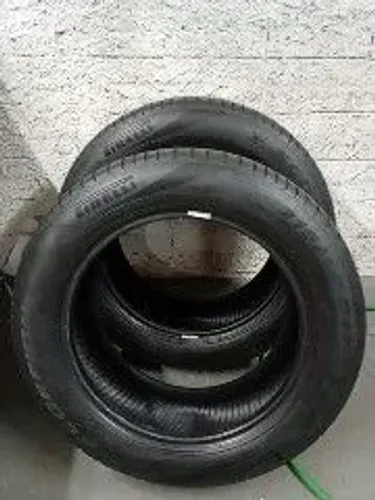 Par de pneus 215/60 R17 Pirelli