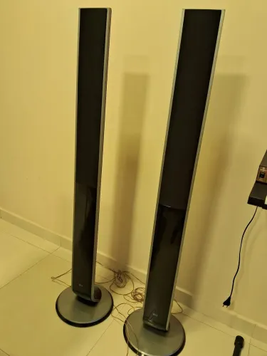 Caixas torre LG