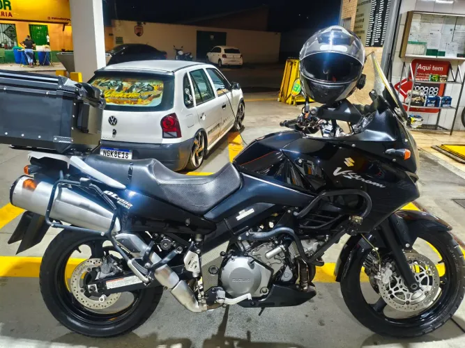 V-STROM 1000 super conservada