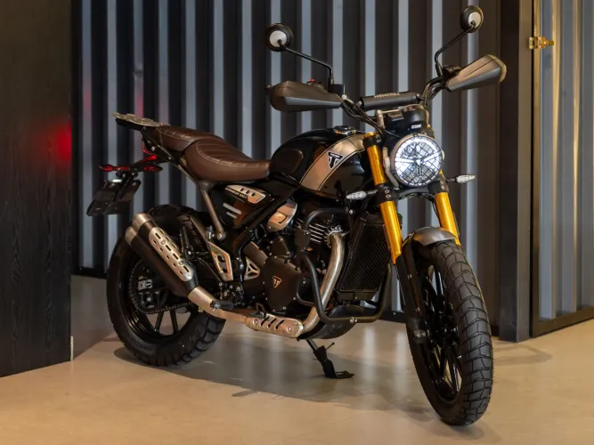 TRIUMPH SCRAMBLER 400X 2025