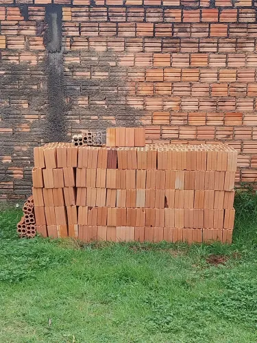 Vendo 640 tijolos pra pegar no local