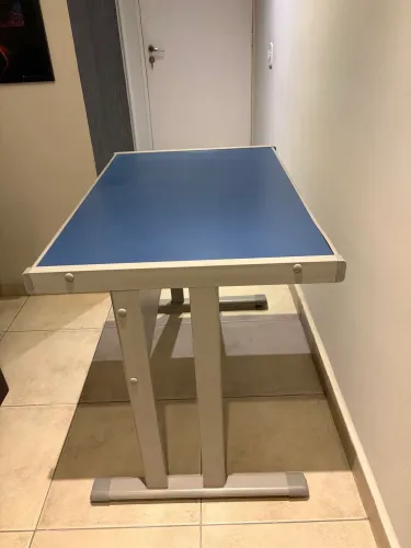 Mesa de escritório em perfeito estado 