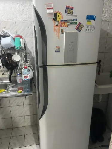 Geladeira cuasi nova, o valor e nogociavel