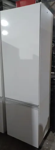Torre multiuso, de 2 portas, 1,90x45x60, seminova.