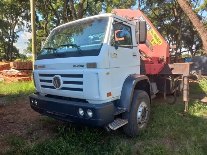 Caminhão Volkswagen 26260 ano 2011 Com munck madal pk 32.080 