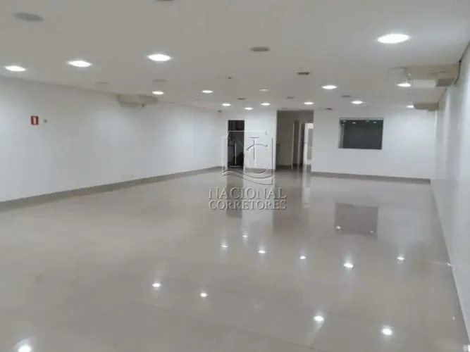 Galpão com Renda à Venda no Cambuci 805 m² Terreno de 1.000 m²