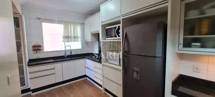 Imóvel para venda tem 110 metros quadrados com 3 quartos em Ipiranga - São José - SC