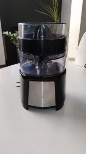 Espremedor de laranja Oster