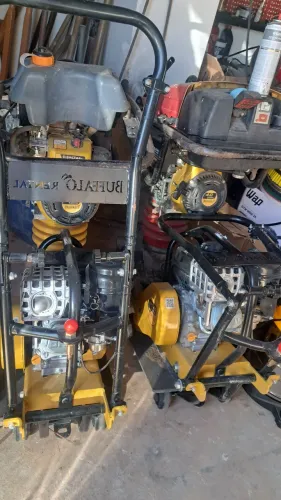 Aluguel locação Compactador de solo, martelete, compressor, maquina de solda, gerador ferr