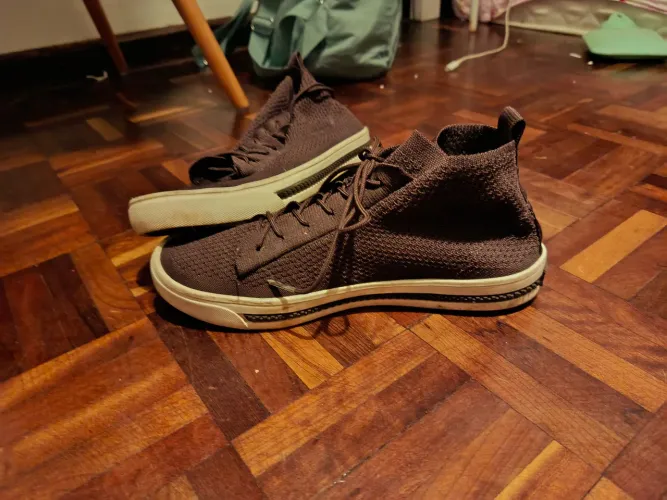 TENIS KIPLING MONICA MARROM ORIGINAL