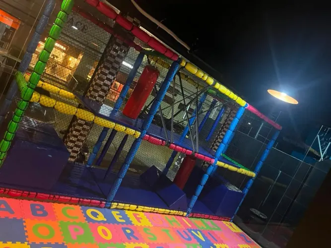 Brinquedo playground