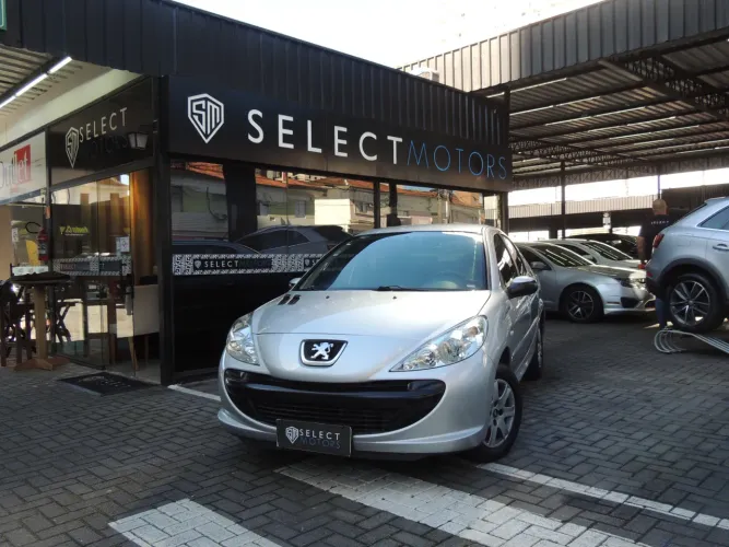 Peugeot 207 Sedan Passion XR 1.4 Flex 8V 4P 2009