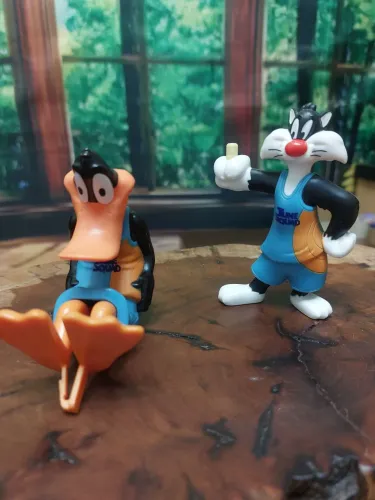 Bonecos Patolino e Frajola