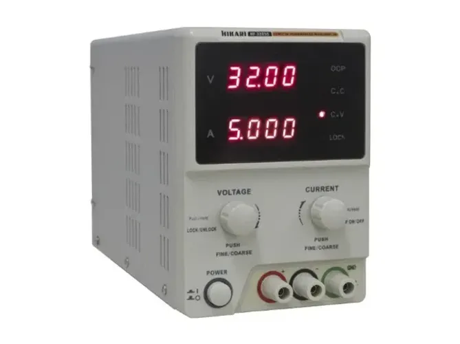 Fonte de Bancada Hikari 3205S 30V 5A Regulável - POUCO USADA