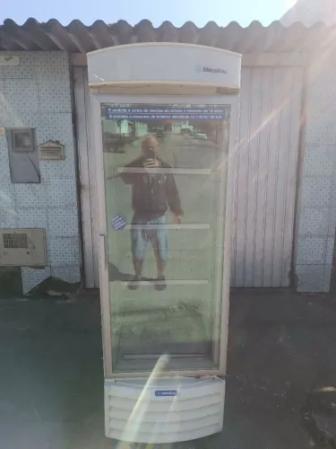 Geladeira expositora