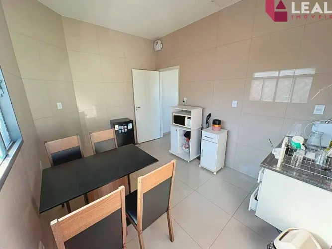 Casa residencial ou para escritório, com 2 dormitórios à venda, 65 m² por R$ 420.000 - Jar